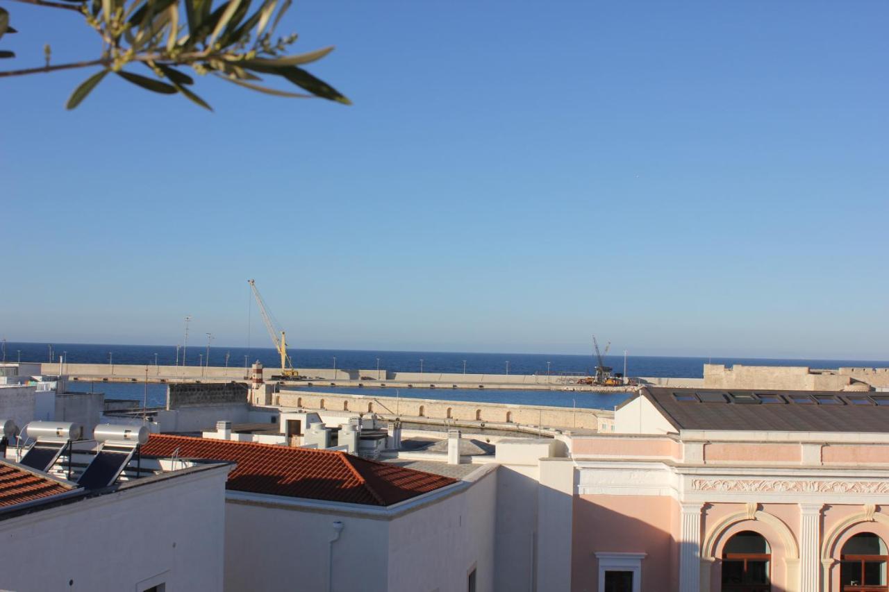 Palazzo Dei Gesuiti Appartamento Con Terrazza Privata モノーポリ エクステリア 写真